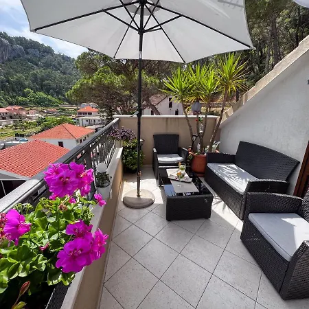 Cesare 3 Apartment